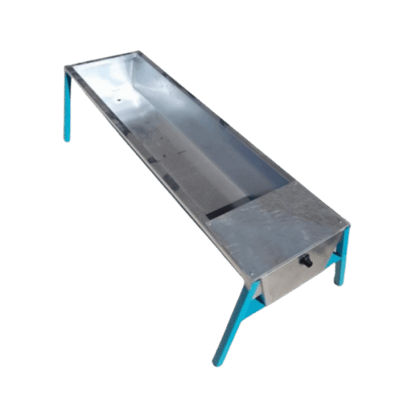 Korytowe poidło dla owiec